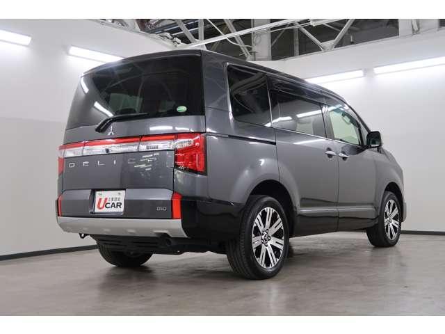 デリカＤ：５ Ｐ　７人乗　ワンオーナー　禁煙車　１０．１型ナビ＋後席モニター　全方位カメラ　ＥＴＣ２．０　電動サイドステップ　電動リヤゲート　ステアリングヒーター　運転席パワーシート　運転席・助手席シートヒーター（7枚目）