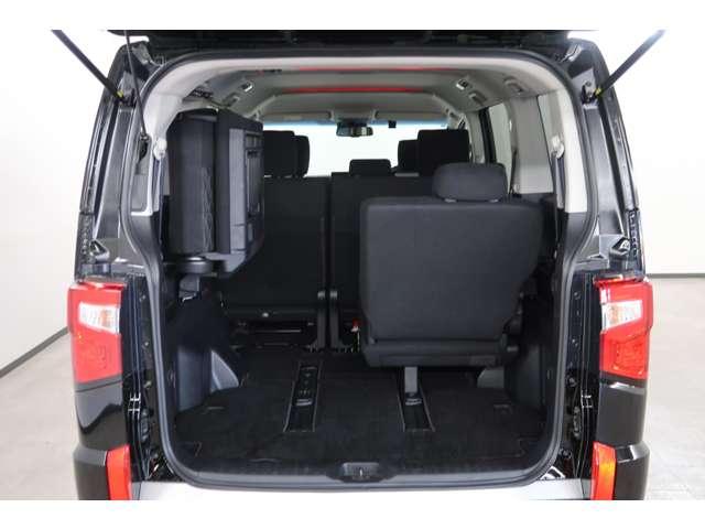 デリカD:5 P 8人乗 レンタカーUP 10.1型ナビ 全方位カメラ ETC2.0 サイドステップレス 電動リヤゲート 運転席パワーシート 運転席・助手席シートヒーター ステアリングヒーター レーダークルーズ(11枚目)