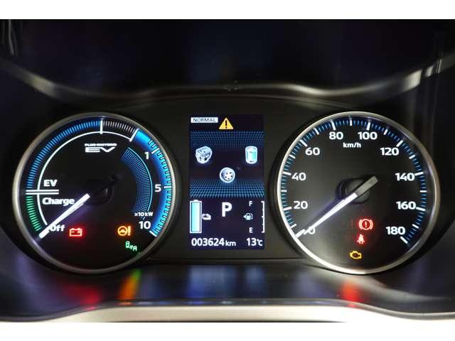 エクリプスクロスＰＨＥＶ Ｐ　禁煙　社有車　電動サンルーフ　電気温水（11枚目）