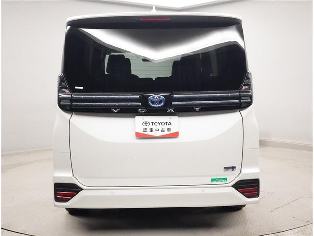 ヴォクシー ハイブリッドＳ－Ｚ　パワーウィンドウ　ＤＶＤ再生機能　インテリキー　横滑防止装置　地デジＴＶ　アクティブクルーズコントロール　フルオートエアコン　リアカメラ　エアバッグ　ＡＢＳ　１００Ｖ充電　ナビＴＶ　ＷＡＣ　キーレス（2枚目）