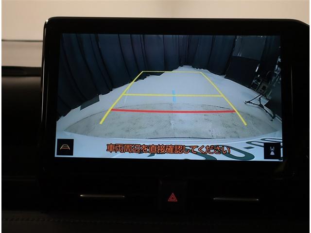 ヴォクシー ハイブリッドＳ－Ｚ　パワーウィンドウ　ＤＶＤ再生機能　インテリキー　横滑防止装置　地デジＴＶ　アクティブクルーズコントロール　フルオートエアコン　リアカメラ　エアバッグ　ＡＢＳ　１００Ｖ充電　ナビＴＶ　ＷＡＣ　キーレス（9枚目）