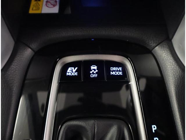 カローラクロス ハイブリッド　Ｚ　ＡＣ１００Ｖ電源　衝突軽減Ｂ　記録簿有　フルセグテレビ　スマキ－　Ｂモニター　アクティブクルーズコントロール　メモリナビ　イモビ　ＬＥＤ　ＡＣ　運転席Ｐシート　メディアプレイヤー接続　キーレス　アルミ（14枚目）