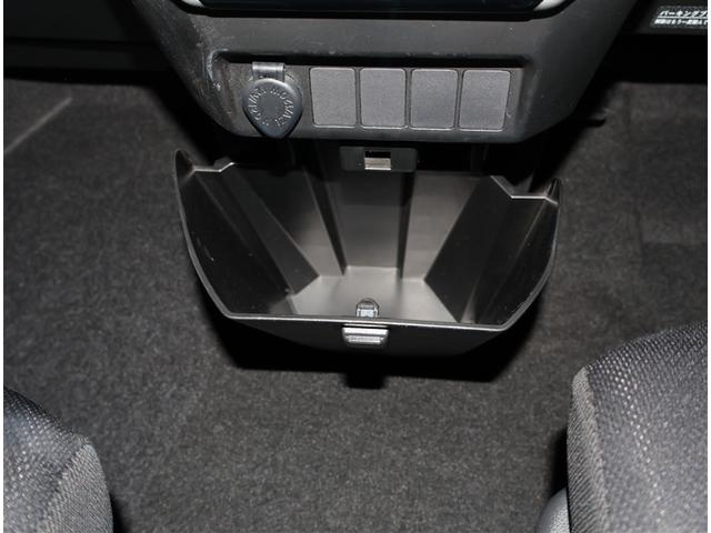 タンク カスタムＧ　Ｓ　ブレーキサポート　両側自動ドア　キーレス　ＬＥＤ　ナビＴＶ　スマートキープッシュスタート　アルミホイール　メモリナビ　オートクルーズコントロール　ウォークスルー　オートエアコン　バックカメラ　フルセグ（12枚目）