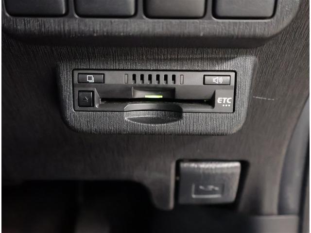 プリウスα Ｇ　ＴＳＳ　Ｂモニタ　電動シート　盗難防止装置　エアバッグ　ＡＢＳ　地デジＴＶ　オートクルーズコントロール　ＥＴＣ付　Ｗエアバック　ＴＶナビ　ＤＶＤ再生機能　キーフリーキー　フルオートエアコン　ＡＷ（14枚目）