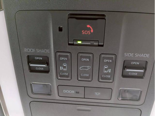 ヴェルファイア Ｚ　プレミア　左右独立ムーンルーフ　デジタルインナーミラー　後席モニター　ＥＴＣ２．０　ヘッドアップディスプレイ　パノラミックビューモニター　後席用パワーサンシェード　純正ＡＷ１９インチ　ワンオーナー　禁煙　４ＷＤ（19枚目）
