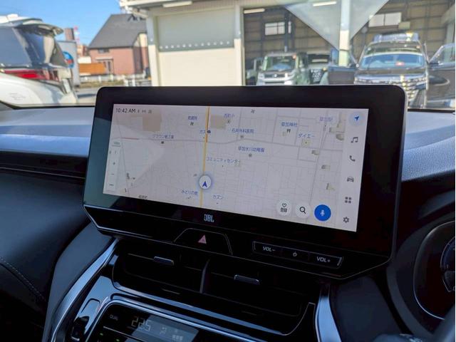 ハリアー Ｚ　ＪＢＬナビ・サウンド　サンルーフ　パノラミックビューモニター　バックカメラ　ＥＴＣ　純正ＡＷ　　ブラインドスポットモニター　左右独立エアコン　デジタルインナーミラー　電動リアゲート　ワンオーナー（9枚目）