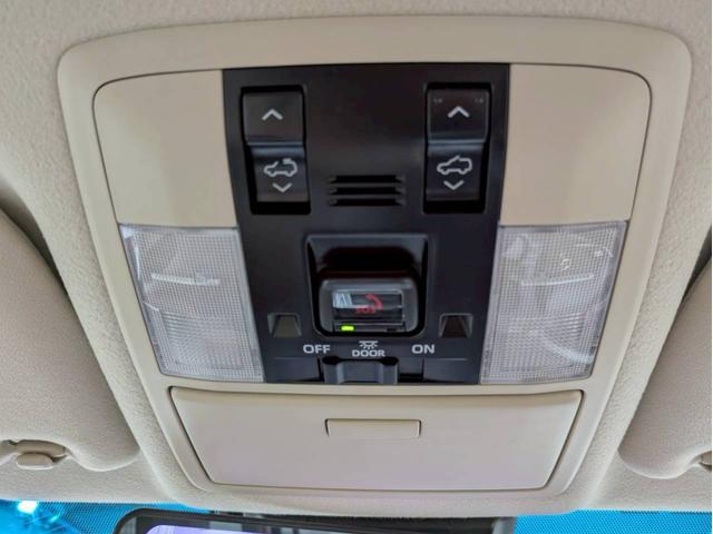 ランドクルーザープラド TX Lパッケージ マットブラックエディション ALPAINE製デジタルインナーミラー+ドラレコ パノラミックビューモニター バックカメラ マットブラック ムーンルーフ BSM パワーシート Bluetooth ETC2.0 ステップ(25枚目)