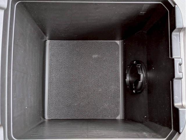 ランドクルーザープラド TX Lパッケージ マットブラックエディション ALPAINE製デジタルインナーミラー+ドラレコ パノラミックビューモニター バックカメラ マットブラック ムーンルーフ BSM パワーシート Bluetooth ETC2.0 ステップ(31枚目)