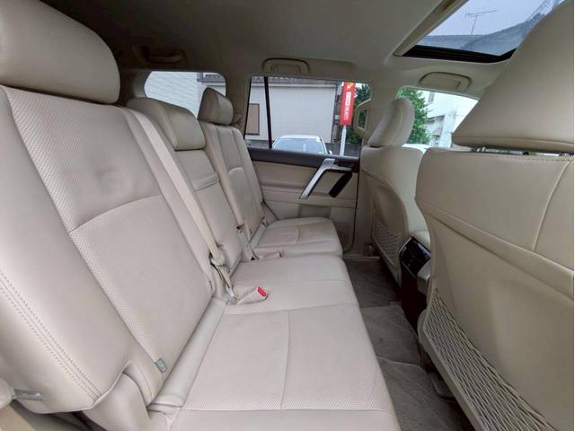 ランドクルーザープラド TX Lパッケージ マットブラックエディション ALPAINE製デジタルインナーミラー+ドラレコ パノラミックビューモニター バックカメラ マットブラック ムーンルーフ BSM パワーシート Bluetooth ETC2.0 ステップ(37枚目)