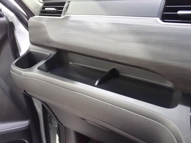 フリードハイブリッド ハイブリッド・Gブラックスタイル LEDヘッドライト+LEDアクティブコーナリングライト BLACK STYLE専用装備(21枚目)