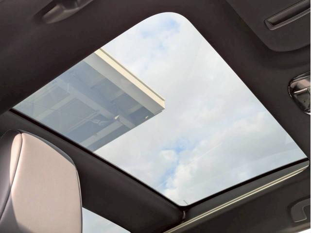 ハリアー Ｚ　調光パノラマルーフ　１２．３インチＴ－Ｃｏｎｎｅｃｔナビ＋３６０カメラ　デジタルインナーミラー＋ドラレコ　ＪＢＬサウンド　ＥＴＣ２．０　ＡＣＣ　ＢＳＭ　カラーヘッドアップディスプレイ　パワーバックドア（2枚目）