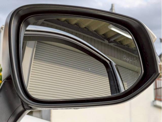 ハリアー Ｚ　調光パノラマルーフ　１２．３インチＴ－Ｃｏｎｎｅｃｔナビ＋３６０カメラ　デジタルインナーミラー＋ドラレコ　ＪＢＬサウンド　ＥＴＣ２．０　ＡＣＣ　ＢＳＭ　カラーヘッドアップディスプレイ　パワーバックドア（12枚目）