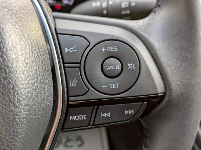 ハリアー Ｚ　調光パノラマルーフ　１２．３インチＴ－Ｃｏｎｎｅｃｔナビ＋３６０カメラ　デジタルインナーミラー＋ドラレコ　ＪＢＬサウンド　ＥＴＣ２．０　ＡＣＣ　ＢＳＭ　カラーヘッドアップディスプレイ　パワーバックドア（13枚目）