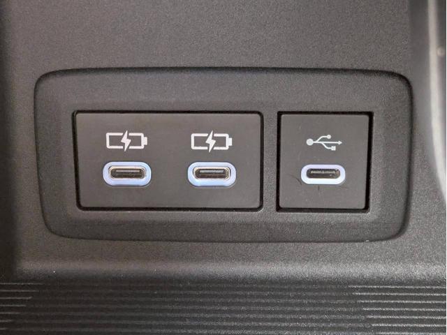 ハリアー Ｚ　調光パノラマルーフ　１２．３インチＴ－Ｃｏｎｎｅｃｔナビ＋３６０カメラ　デジタルインナーミラー＋ドラレコ　ＪＢＬサウンド　ＥＴＣ２．０　ＡＣＣ　ＢＳＭ　カラーヘッドアップディスプレイ　パワーバックドア（28枚目）