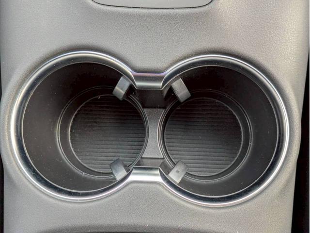 ハリアー Ｚ　調光パノラマルーフ　１２．３インチＴ－Ｃｏｎｎｅｃｔナビ＋３６０カメラ　デジタルインナーミラー＋ドラレコ　ＪＢＬサウンド　ＥＴＣ２．０　ＡＣＣ　ＢＳＭ　カラーヘッドアップディスプレイ　パワーバックドア（31枚目）