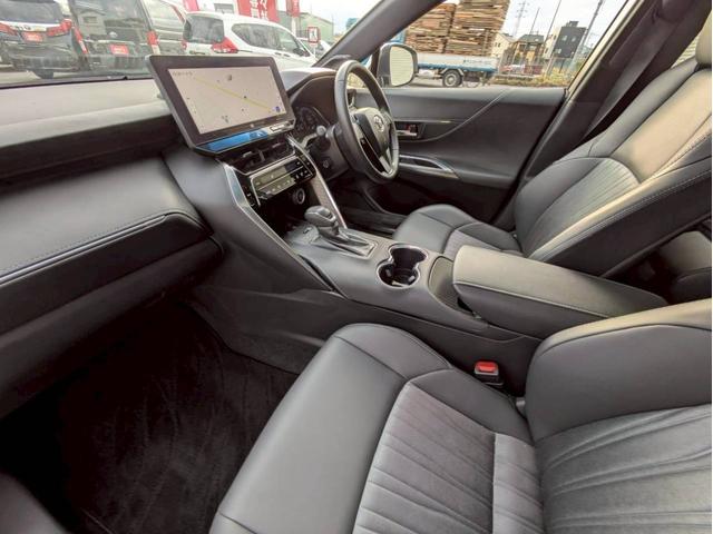 ハリアー Ｚ　調光パノラマルーフ　１２．３インチＴ－Ｃｏｎｎｅｃｔナビ＋３６０カメラ　デジタルインナーミラー＋ドラレコ　ＪＢＬサウンド　ＥＴＣ２．０　ＡＣＣ　ＢＳＭ　カラーヘッドアップディスプレイ　パワーバックドア（36枚目）