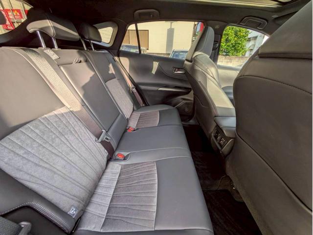 ハリアー Ｚ　調光パノラマルーフ　１２．３インチＴ－Ｃｏｎｎｅｃｔナビ＋３６０カメラ　デジタルインナーミラー＋ドラレコ　ＪＢＬサウンド　ＥＴＣ２．０　ＡＣＣ　ＢＳＭ　カラーヘッドアップディスプレイ　パワーバックドア（39枚目）