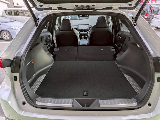 ハリアー Ｚ　調光パノラマルーフ　１２．３インチＴ－Ｃｏｎｎｅｃｔナビ＋３６０カメラ　デジタルインナーミラー＋ドラレコ　ＪＢＬサウンド　ＥＴＣ２．０　ＡＣＣ　ＢＳＭ　カラーヘッドアップディスプレイ　パワーバックドア（43枚目）