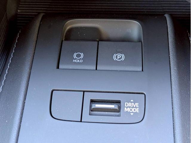 ハリアー Ｚ　ＪＢＬサウンド　１２．３インチＴ－Ｃｏｎｎｅｃｔナビ　デジタルインナーミラー＋ドラレコ　調光パノラマルーフ　カラーヘッドアップディスプレイ　パワーバックドア　ＥＴＣ２．０　ＡＣＣ　ＢＳＭ　パワーシート（18枚目）