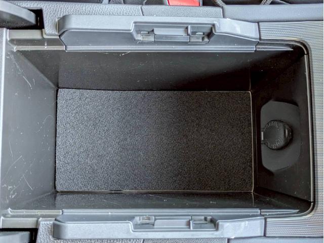 ハリアー Ｚ　ＪＢＬサウンド　１２．３インチＴ－Ｃｏｎｎｅｃｔナビ　デジタルインナーミラー＋ドラレコ　調光パノラマルーフ　カラーヘッドアップディスプレイ　パワーバックドア　ＥＴＣ２．０　ＡＣＣ　ＢＳＭ　パワーシート（28枚目）