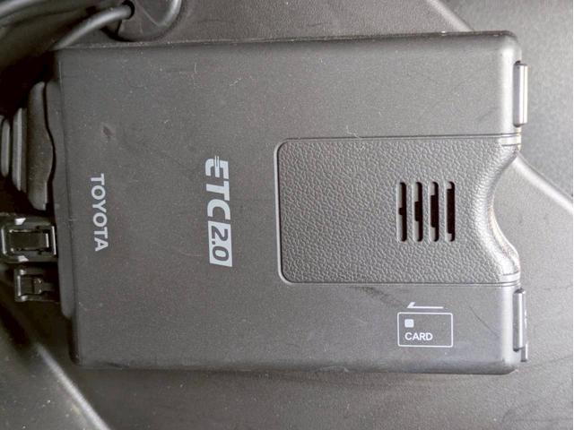 GR86 SZ 6MT GRエアロ アドバンスポーツ18インチAW フジツボマフラー リアフォグランプ ドアミラーヒーター トランクスポイラー サイドウィンドウルーパー 革調シートカバー 純正ナビ プッシュスタート(2枚目)