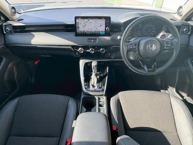 ヴェゼル e:HEV Z 9インチナビTV マルチビューカメラシステム ETC2.0 置き型充電 ブラインドスポットモニター パワーバックドア シートヒーター ステアリングヒーター クルーズコントロール 電動パーキングブレーキ(9枚目)