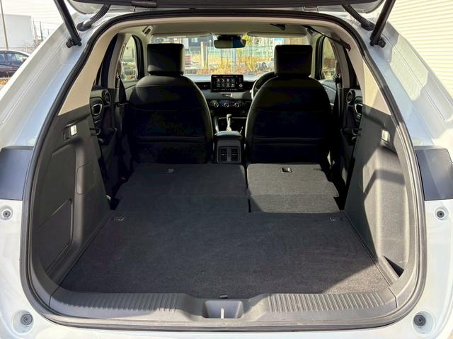 ヴェゼル e:HEV Z 9インチナビTV マルチビューカメラシステム ETC2.0 置き型充電 ブラインドスポットモニター パワーバックドア シートヒーター ステアリングヒーター クルーズコントロール 電動パーキングブレーキ(31枚目)