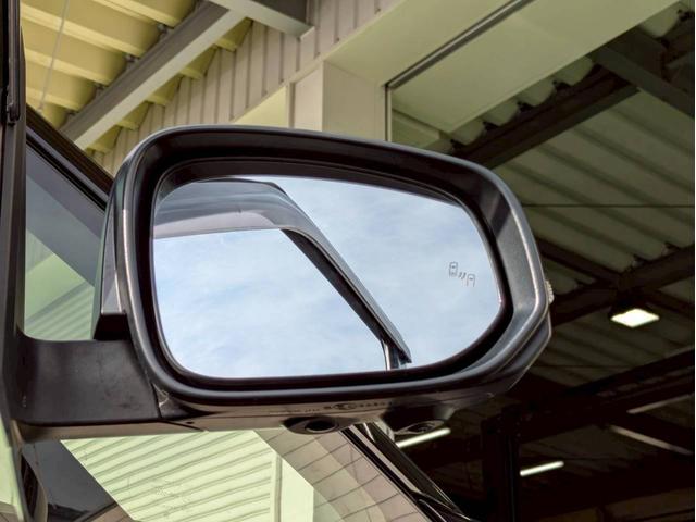 ノア Ｓ－Ｚ　トヨタチームメイト　１０．５インチナビ　パノラミックビューモニター　　バックモニター　ＢＭＳ　　後席エアコン　電動リアゲート　ドラレコ　シートヒーターシートエアコン　後席サンシェーステアリングヒーター（5枚目）