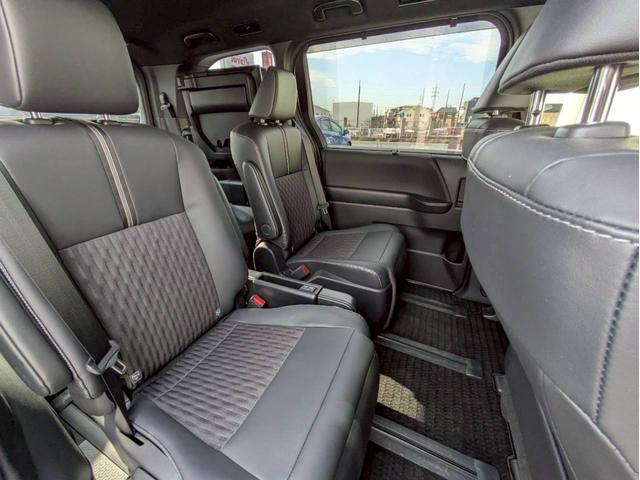 ノア Ｓ－Ｚ　トヨタチームメイト　１０．５インチナビ　パノラミックビューモニター　　バックモニター　ＢＭＳ　　後席エアコン　電動リアゲート　ドラレコ　シートヒーターシートエアコン　後席サンシェーステアリングヒーター（29枚目）