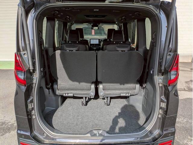 ノア Ｓ－Ｚ　トヨタチームメイト　１０．５インチナビ　パノラミックビューモニター　　バックモニター　ＢＭＳ　　後席エアコン　電動リアゲート　ドラレコ　シートヒーターシートエアコン　後席サンシェーステアリングヒーター（32枚目）