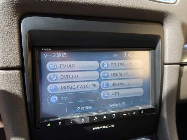 ボクスターＳ　左ハンドル　ぺブルグレー／アゲートグレーインテリア　スポーツクロノ　スポーツエグゾースト　スポーツステアリング　ベンチレーション　シートヒーター　電動格納ミラー　純正１９インチＡＷ　キセノンライト(29枚目)