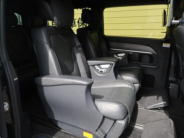 Ｖクラス Ｖ２２０ｄ　アバンギャルド　ロング　ＡＭＧライン　エクスクルーシブシートＰＫＧ　サンルーフ　Ｂｕｒｍｅｓｔｅｒ　２列目ベンチレーション／シートヒーター／オットマン　ヘッドレストモニター／ＤＶＤプレイヤー　レーダーセーフティ　デジタルインナーミラー（32枚目）