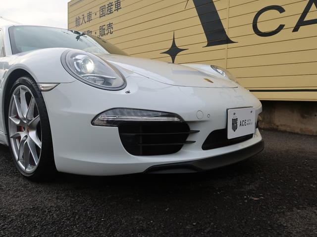 ９１１ ９１１カレラ４Ｓ　９９１．１ＮＡモデル　スポクロ　スポエグ　ＰＡＳＭ　カレラレッドレザーインテリア　ＢＯＳＥ　電動格納ミラー　スポーツデザインステアリング　左ハンドル　クルコン　ポルシェエンボスヘッドレスト（2枚目）