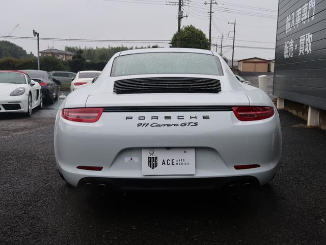 911 911カレラGTS 991.1NAモデル 左ハンドル GTSインテリアPKG シートヒーター スポーツクロノPKG スポーツエグゾースト PASM スポーツデザインステアリング ガーズレッドシートベルト(14枚目)