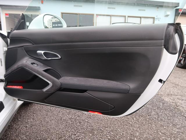 911 911カレラGTS 991.1NAモデル 左ハンドル GTSインテリアPKG シートヒーター スポーツクロノPKG スポーツエグゾースト PASM スポーツデザインステアリング ガーズレッドシートベルト(32枚目)