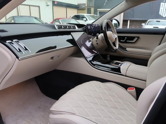 Ｓクラス Ｓ４００ｄ　４マチック　ＡＭＧライン　レザーＥＸＣ　マキアートベージュ　ベーシックＰＫＧ　サンルーフ　Ｂｕｒｍｅｓｔｅｒ　ＡＲヘッドアップディスプレイ　３Ｄコックピットディスプレイ　ベンチレーション　全席シートヒーター　エアバランスＰＫＧ（3枚目）