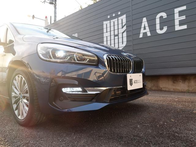 2シリーズ 218dグランツアラー ラグジュアリー アドバンスドアクティブセーフティPKG コンフォートPKG ベージュ革 ACC HUD 電動リアゲート シートヒーター パワーシート 3列シート ナビ バックカメラ LEDヘッドライト(2枚目)