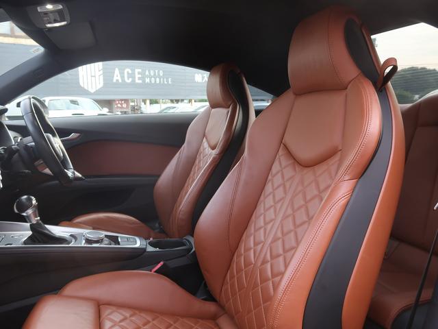 ＴＴクーペ ２．０ＴＦＳＩ　ブラウンファインナッパ革　アシスタンスＰＫＧ　シートヒーター　クルーズコントロール　サイドアシスト　オートホールド　リアシーケンシャルウィンカー　バーチャルコックピット　ナビ　フルセグ　バックカメラ（4枚目）