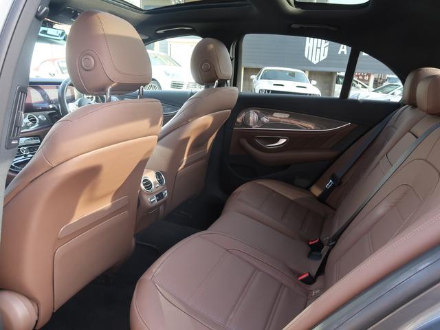 Eクラス E53 4マチック+ エクスクルーシブPKG サンルーフ ナッツブラウン革 Burmester エアバランスPKG ベンチレーション 全席シートヒーター パワーシート HUD 電動トランク セレナイトグレー ナビ フルセグ(15枚目)