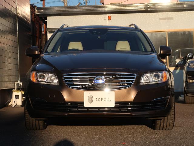 V70 T4 クラシック 最終モデル トワイライトブロンズ ベージュ革 サンルーフ harman/kardon ベンチレーション シートヒーター パワーシート アダプティブクルーズ BLIS 純正ナビ バックカメラ(17枚目)