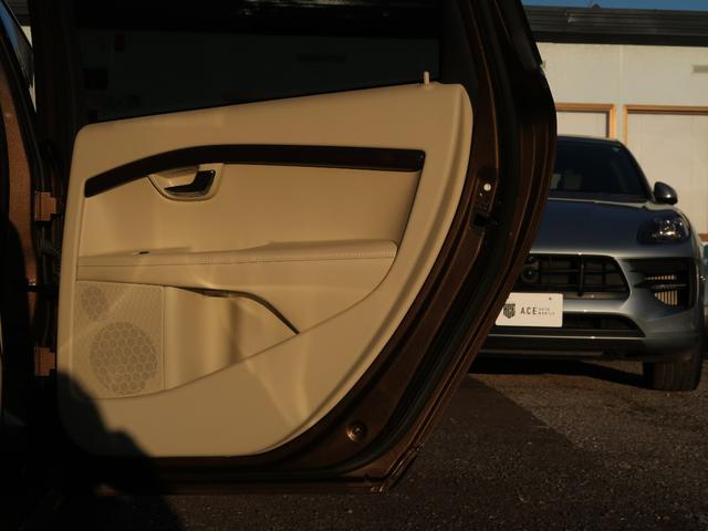 V70 T4 クラシック 最終モデル トワイライトブロンズ ベージュ革 サンルーフ harman/kardon ベンチレーション シートヒーター パワーシート アダプティブクルーズ BLIS 純正ナビ バックカメラ(38枚目)