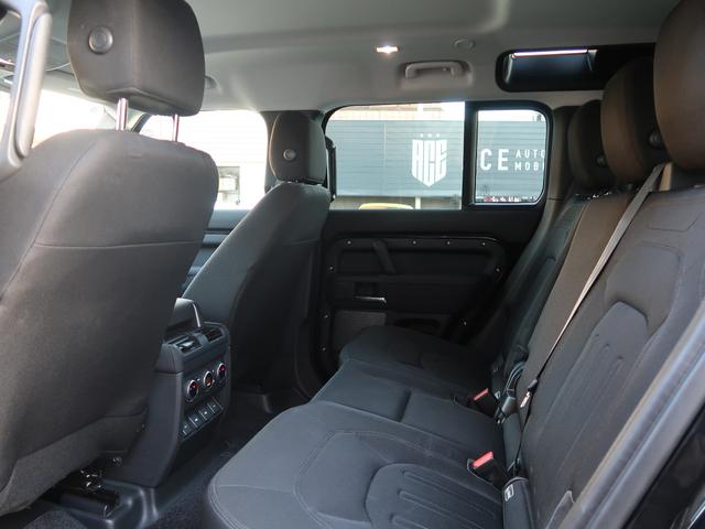 ディフェンダー １１０ダブルオーエディション　７人乗り　背面ラダー　ルーフラック　ルーフレール　サイドステップ　エアサス　ＡＣＣ　ＢＳＭ　シートヒーター　ステアリングヒーター　マッドフラップ　ナビ　全周囲カメラ　ブラックライノホイール４本付属（14枚目）