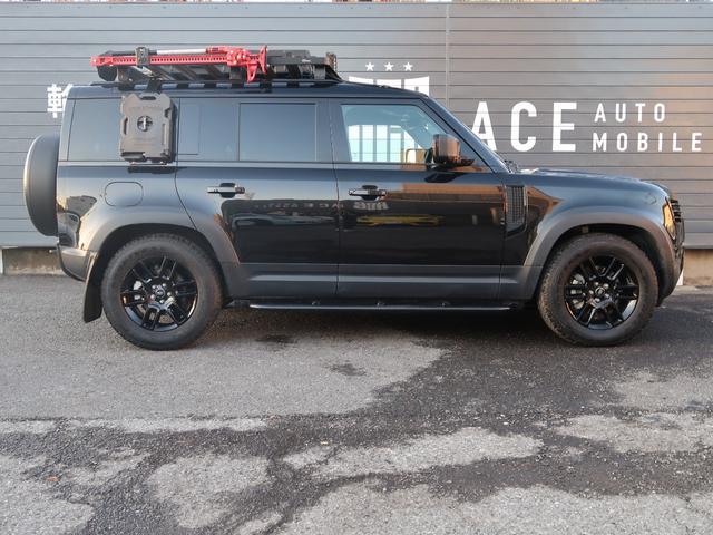 ディフェンダー １１０ダブルオーエディション　７人乗り　背面ラダー　ルーフラック　ルーフレール　サイドステップ　エアサス　ＡＣＣ　ＢＳＭ　シートヒーター　ステアリングヒーター　マッドフラップ　ナビ　全周囲カメラ　ブラックライノホイール４本付属（19枚目）