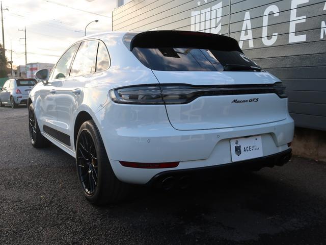 マカン マカンGTS キャララホワイト パノラマサンルーフ BOSEサウンド スポクロ スポエグ スモーカーPKG 赤革 シートヒーター PASM エントリードライブ ACC PCMナビ 全周囲カメラ RSスパイダーAW(26枚目)