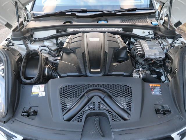 マカン マカンGTS キャララホワイト パノラマサンルーフ BOSEサウンド スポクロ スポエグ スモーカーPKG 赤革 シートヒーター PASM エントリードライブ ACC PCMナビ 全周囲カメラ RSスパイダーAW(30枚目)