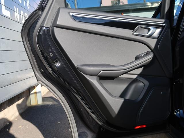 マカン マカン スポクロ アダプティブスポーツシート 黒革 18WAYパワーシート ベンチレーション シートヒーター レッドシートベルト BOSE エントリードライブ ACC スモーカーPKG ジェットブラックM(38枚目)