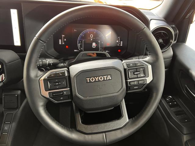 ランドクルーザー２５０ ＶＸ　モデリスタプロテクターＫＩＴ　ワンオーナー　サンルーフ　１２．３インチディスプレイ　全周囲カメラ　ＥＴＣ２．０　前席シートヒーター＆クーラー　トヨタチームメイト　デジタルインナーミラー　Ｐバックドア（18枚目）