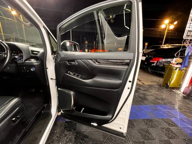 アルファードハイブリッド SR Cパッケージ モデリスタエアロ モデリスタAW 車高調 サンル-フ 後席モニタ- アルパインSDナビ デジタルインナーミラー 黒革シート レ-ダ-クルコン 後席シ-トヒ-タ- 両側電動スライドドア 電動リアゲート(55枚目)