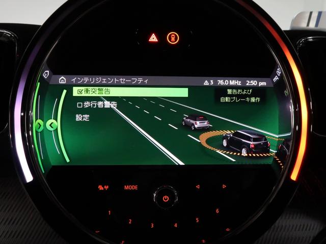 クーパーＳ　Ｅ　クロスオーバー　オール４　デジタルＰ　ペッパーＰ　レザーＰ　ＡｐｐｌｅＣａｒＰｌａｙ　ＡＣＣ　ヘッドアップディスプレイ　Ｆシートヒーター　ピクニックベンチ　黒革　１８ＡＷ(21枚目)