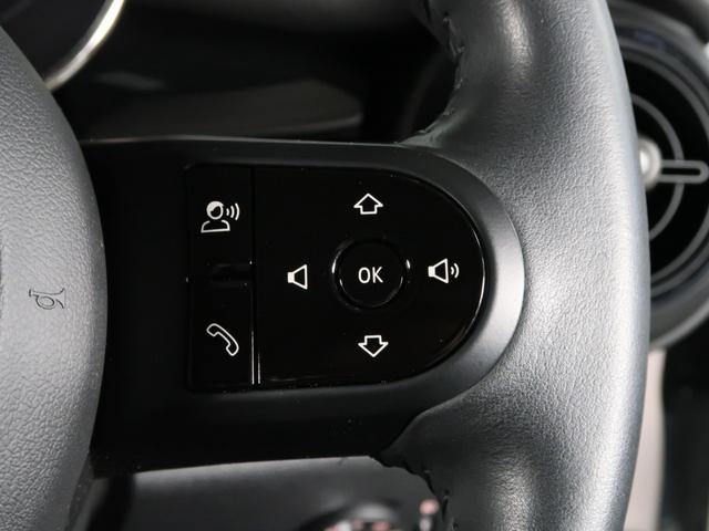 ＭＩＮＩ クーパーＤ　カムデン・エディション　ＡｐｐｌｅＣａｒＰｌａｙ　Ｆシートヒーター　１７ＡＷ　ＡＣＣ　パーキングアシスト　フロント＆リヤＰＤＣ　コンフォートアクセス　マルチディスプレイメーターパネル（15枚目）